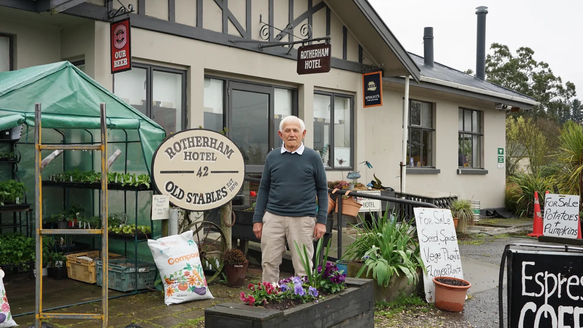 The Rotherham Hotel building was built in the 1930s, replacing the original building from 1878 which burned down.( RNZ/Anisha Satya)
