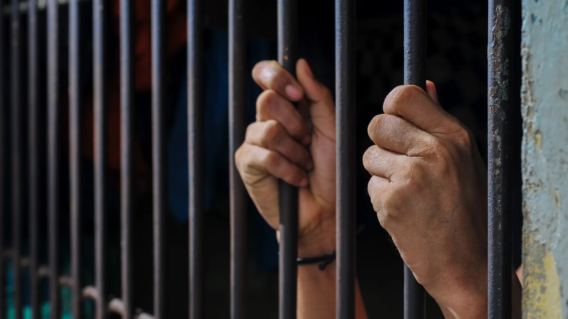 Changes to the Crimes Act have expanded powers to make a citizen's arrest - but there are many rules to follow.