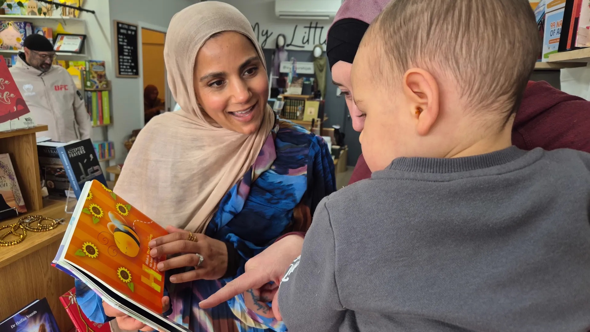 The Islamic bookshop of Auckland that's fast turning into a community hub